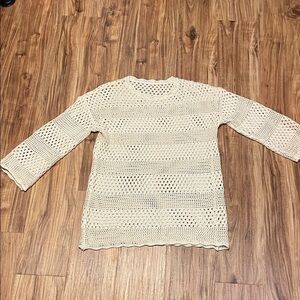 Boutique women’s medium 8 10 sweater Cream knit 3/4 sleeve see through scallop